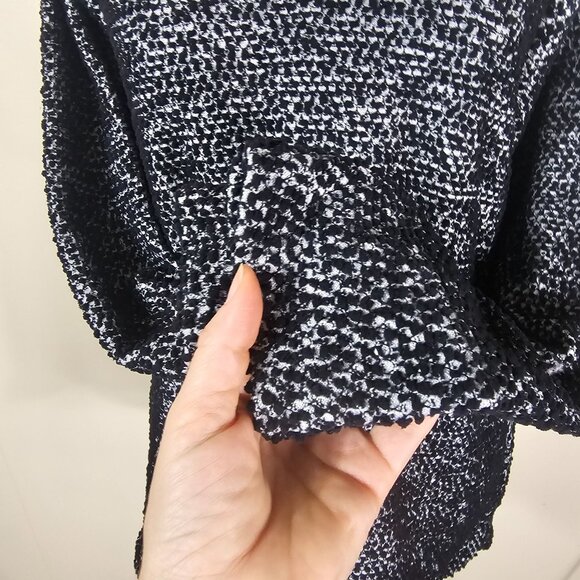 Calvin Klein Textured Dot Knit Tunic Sweater Sz L Cowl Neck Gold Snaps Relaxed - Picture 10 of 12